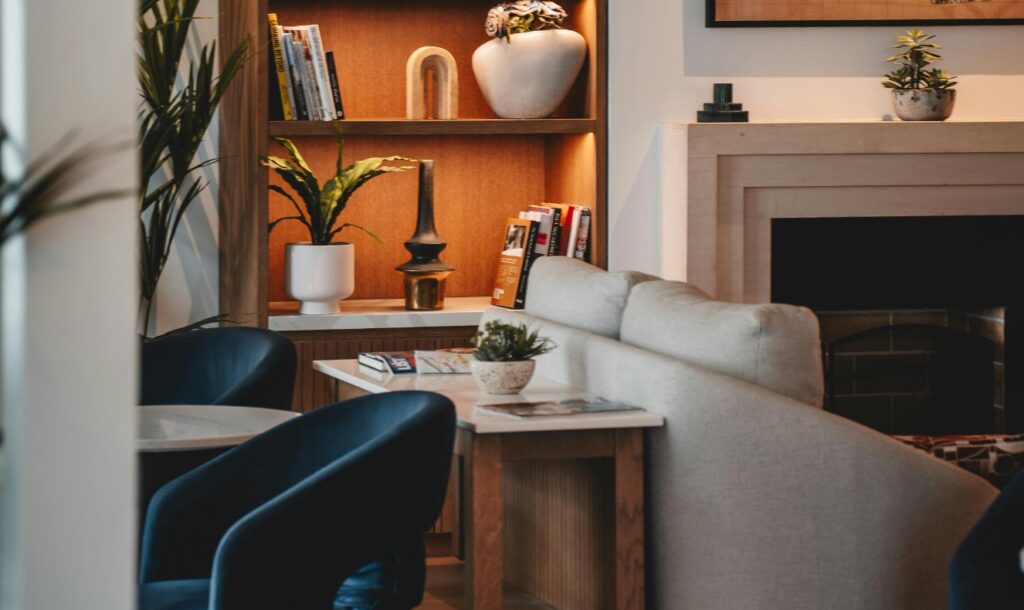 Tidy Bird Cleaning: 5 Star House Cleaning in Burlington, Oakville