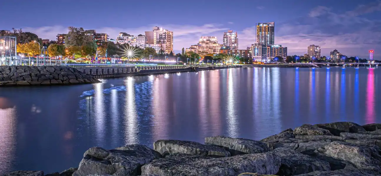 Burlington House Cleaners, Beautiful BUrlington Lakeview Cityscape - Tidybirdcleaning.com