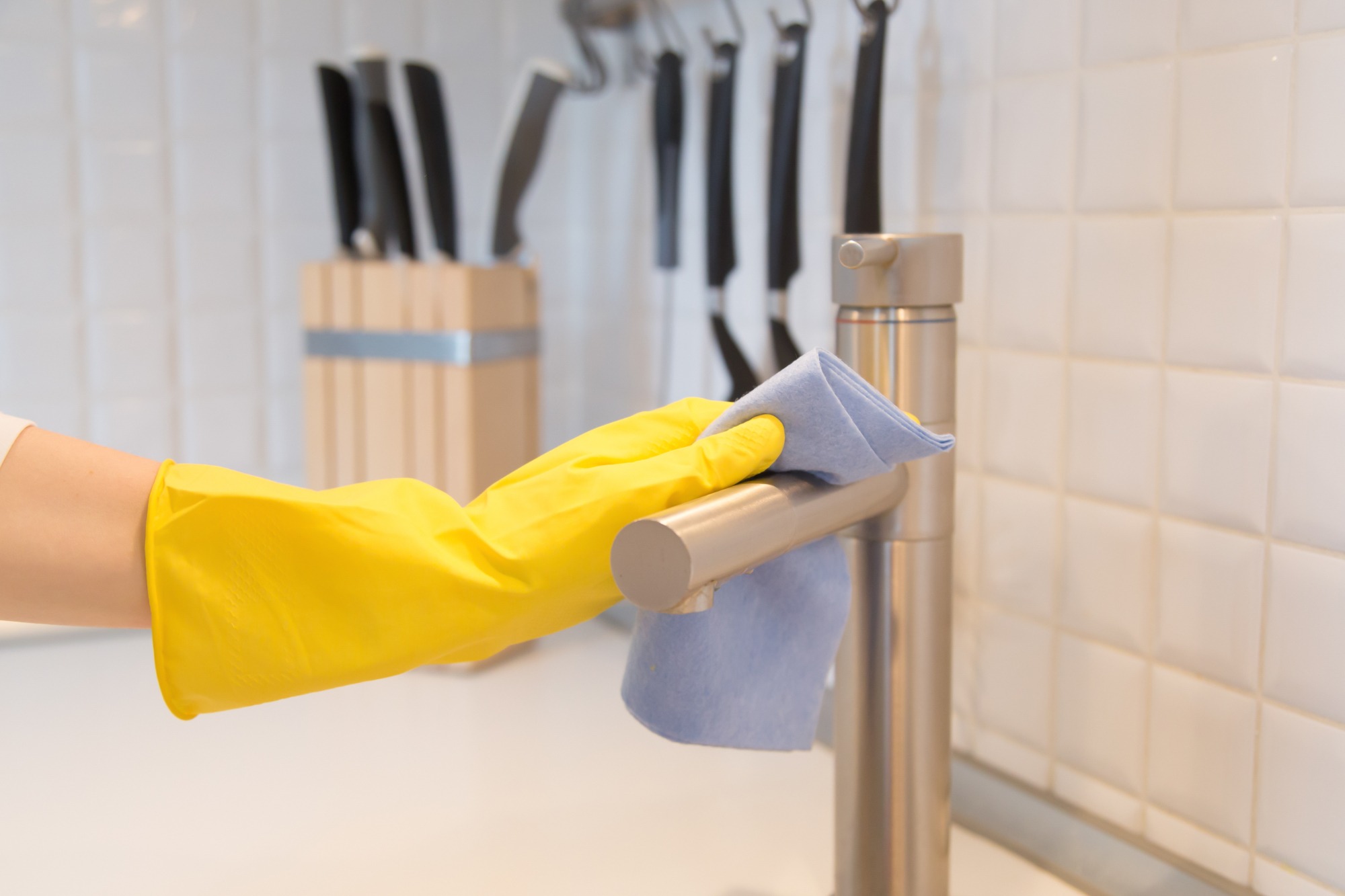 Cleaning Stainless steel in n the kitchen - Tidybirdcleaning.com,how do you clean stainless steel.